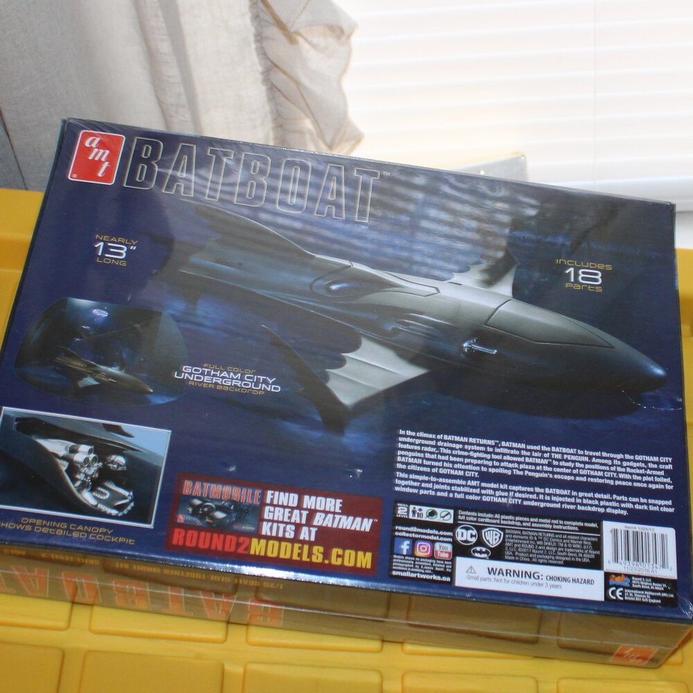 Batman Returns Batboat from AMT Models - Picture 2 of 4
